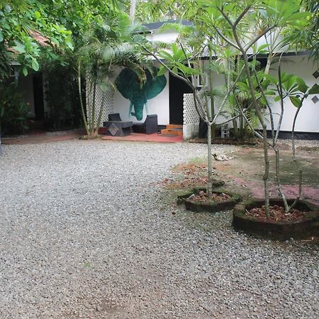Апартаменты Mint Inside Garden Варкала Экстерьер фото