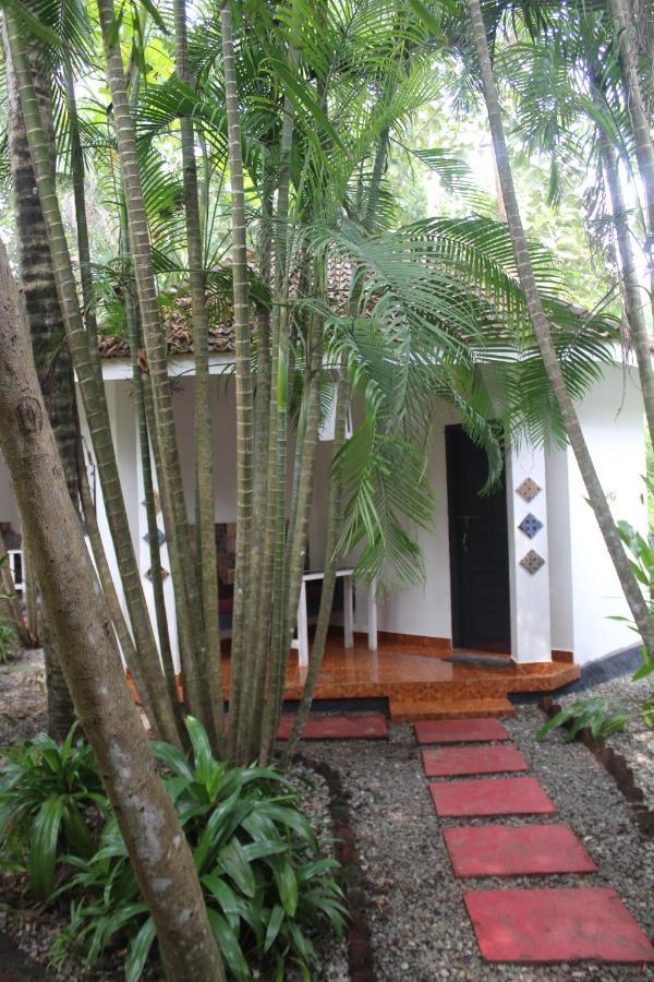 Апартаменты Mint Inside Garden Варкала Экстерьер фото